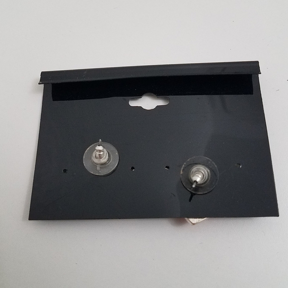 $15 Red Heart Earrings with Colorful Bracelet Bundle - Picture 7 of 9